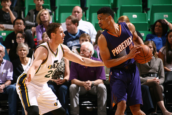 出他惊人的 出他惊人的