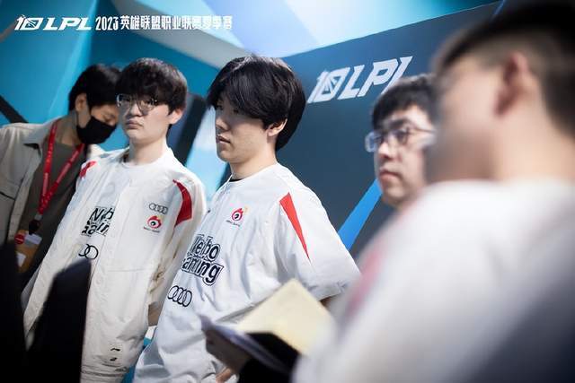 对于一名超 对于一名超