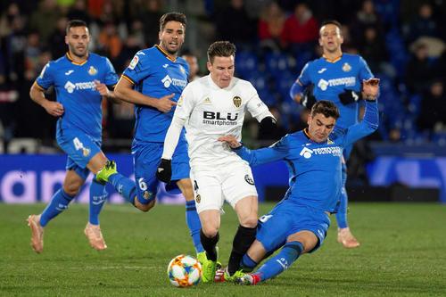 况下处理球 况下处理球