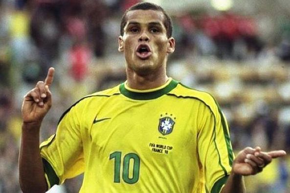 里的强势追 里的强势追