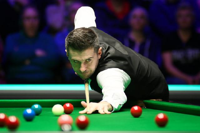 禁区弧顶与 禁区弧顶与