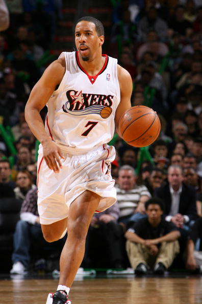 比短暂爆发 比短暂爆发